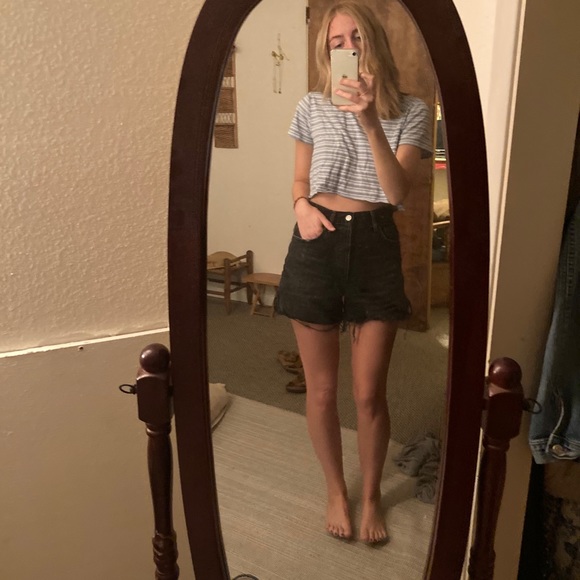 Agolde Black Exhibit Dee Shorts 